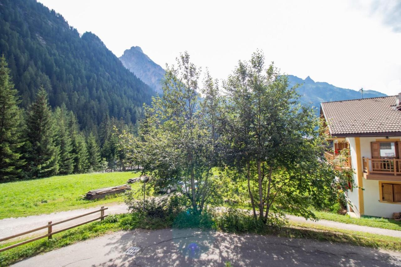 A Un Passo Dagli Impianti - Penia Di Canazei Extérieur photo